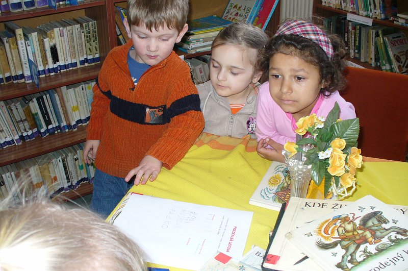 marec mesiac knihy 08 011.jpg